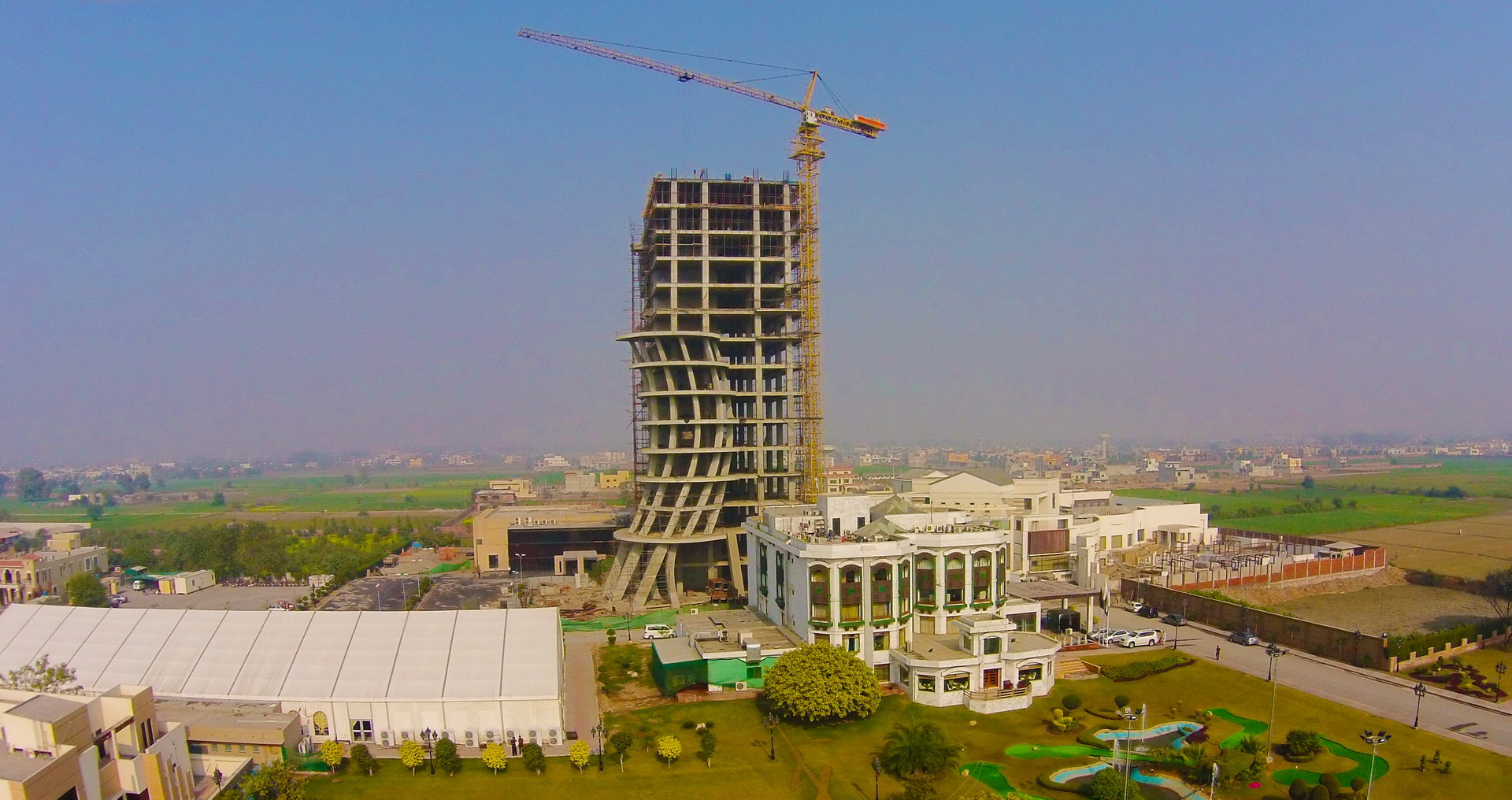 17 STOREY BAHRIA GRAND HOTEL LAHORE - Habib Construction Services